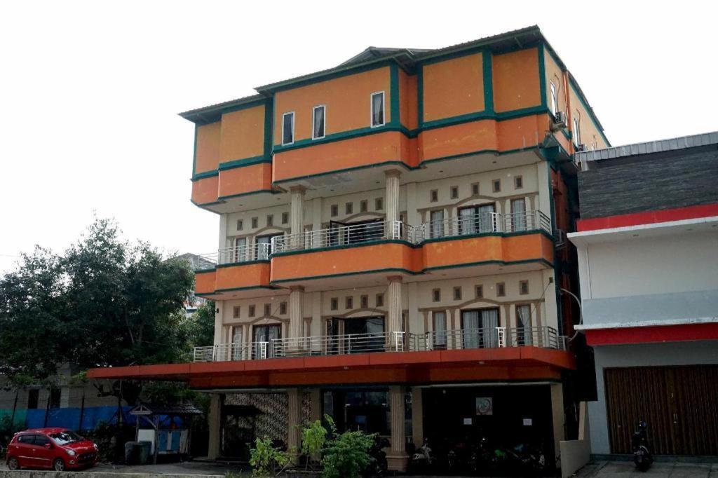 Hotel Golden Vella Pangkal Pinang Extérieur photo