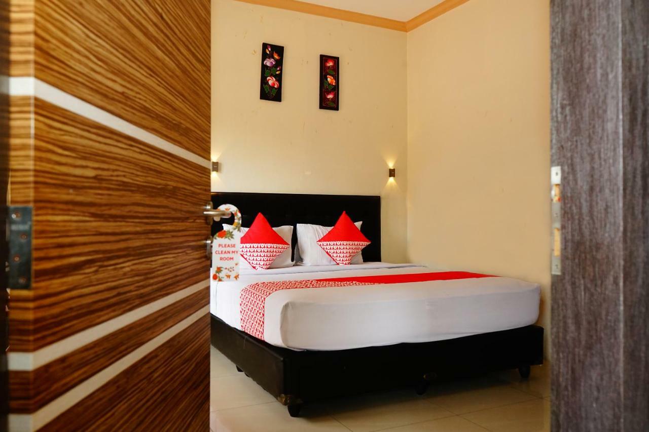 Hotel Golden Vella Pangkal Pinang Extérieur photo
