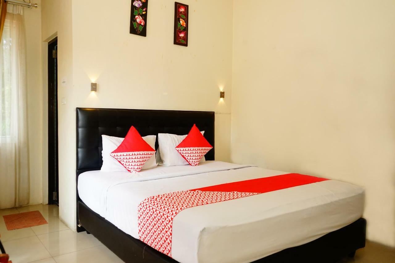 Hotel Golden Vella Pangkal Pinang Extérieur photo