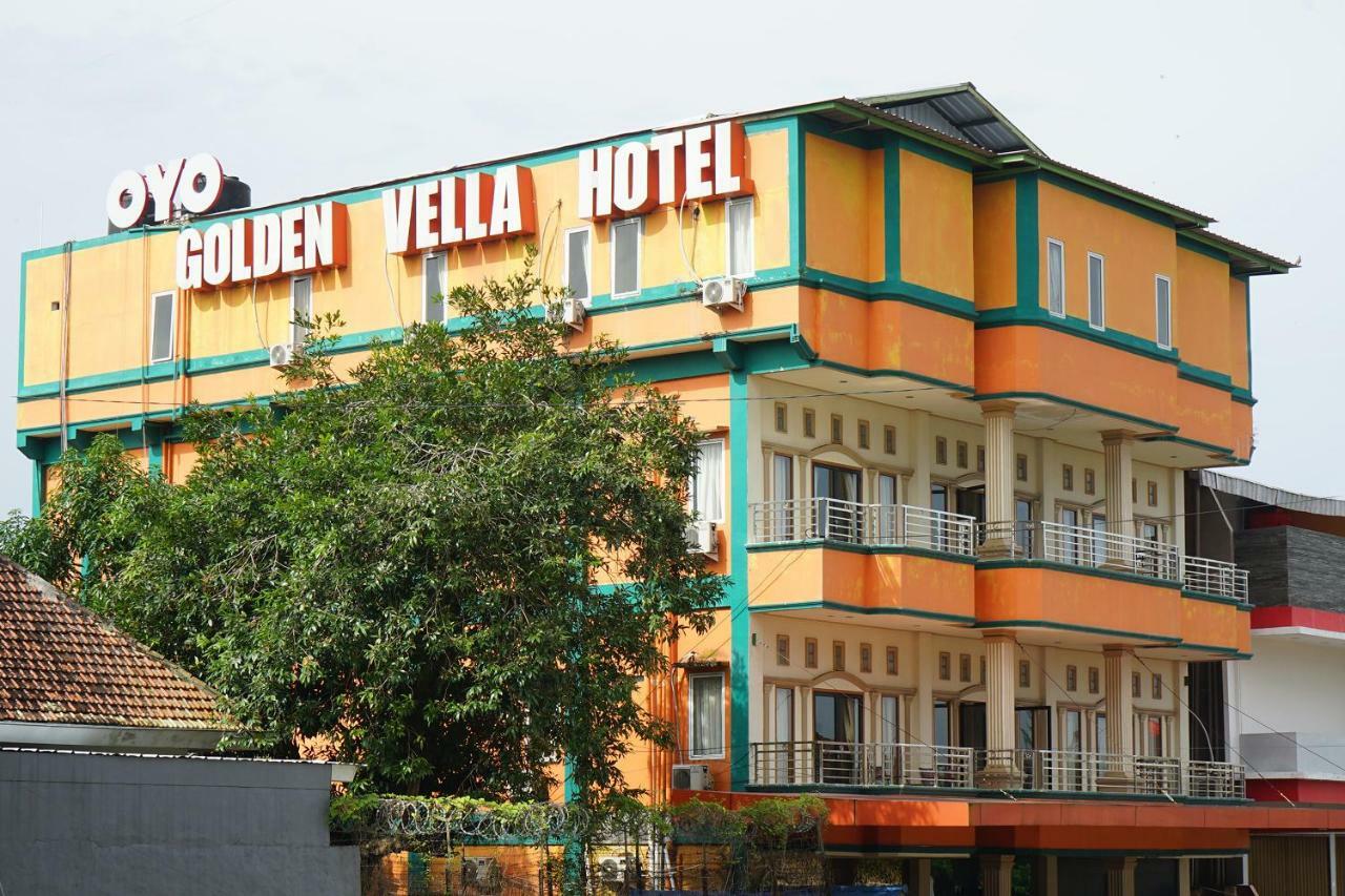 Hotel Golden Vella Pangkal Pinang Extérieur photo