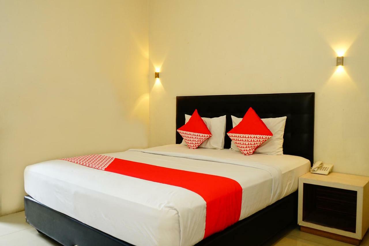 Hotel Golden Vella Pangkal Pinang Extérieur photo